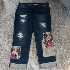 🆕 Sahalie Jeans with Flower and Design Patches Size 12